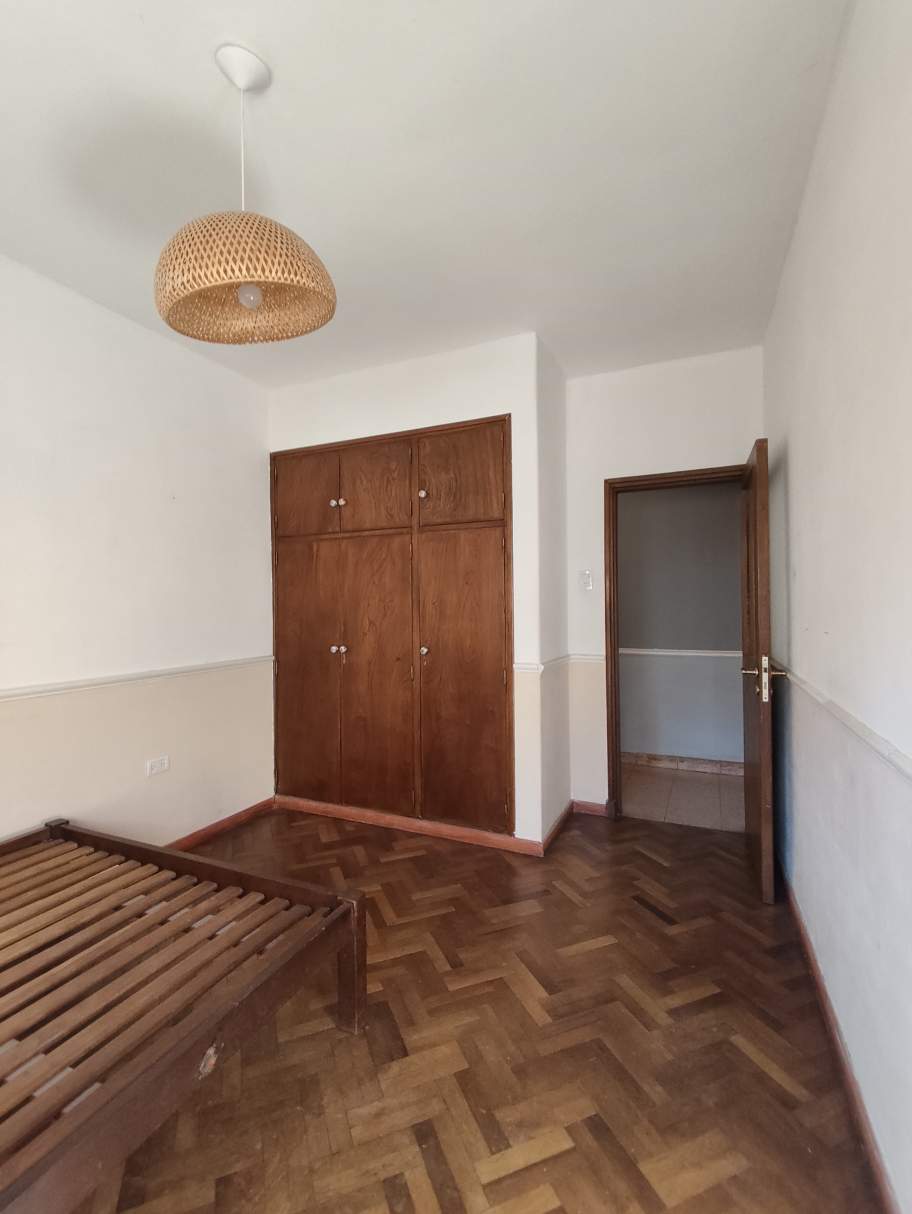 Piso completo en el corazón de Córdoba  amplio, luminoso y sin expensas!