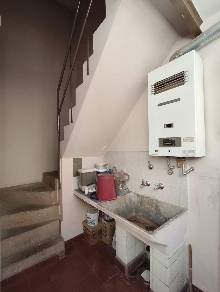 Piso completo en el corazón de Córdoba  amplio, luminoso y sin expensas!