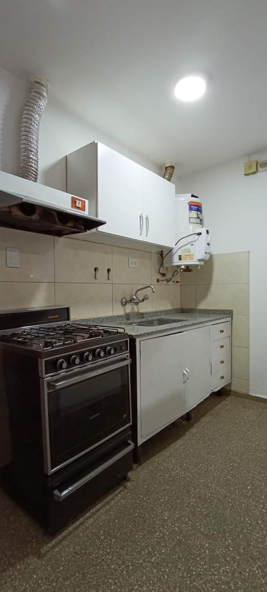 ¡No esperés más, hacete dueño en San Martín!  3 dormitorios y patio, lista para habitar!