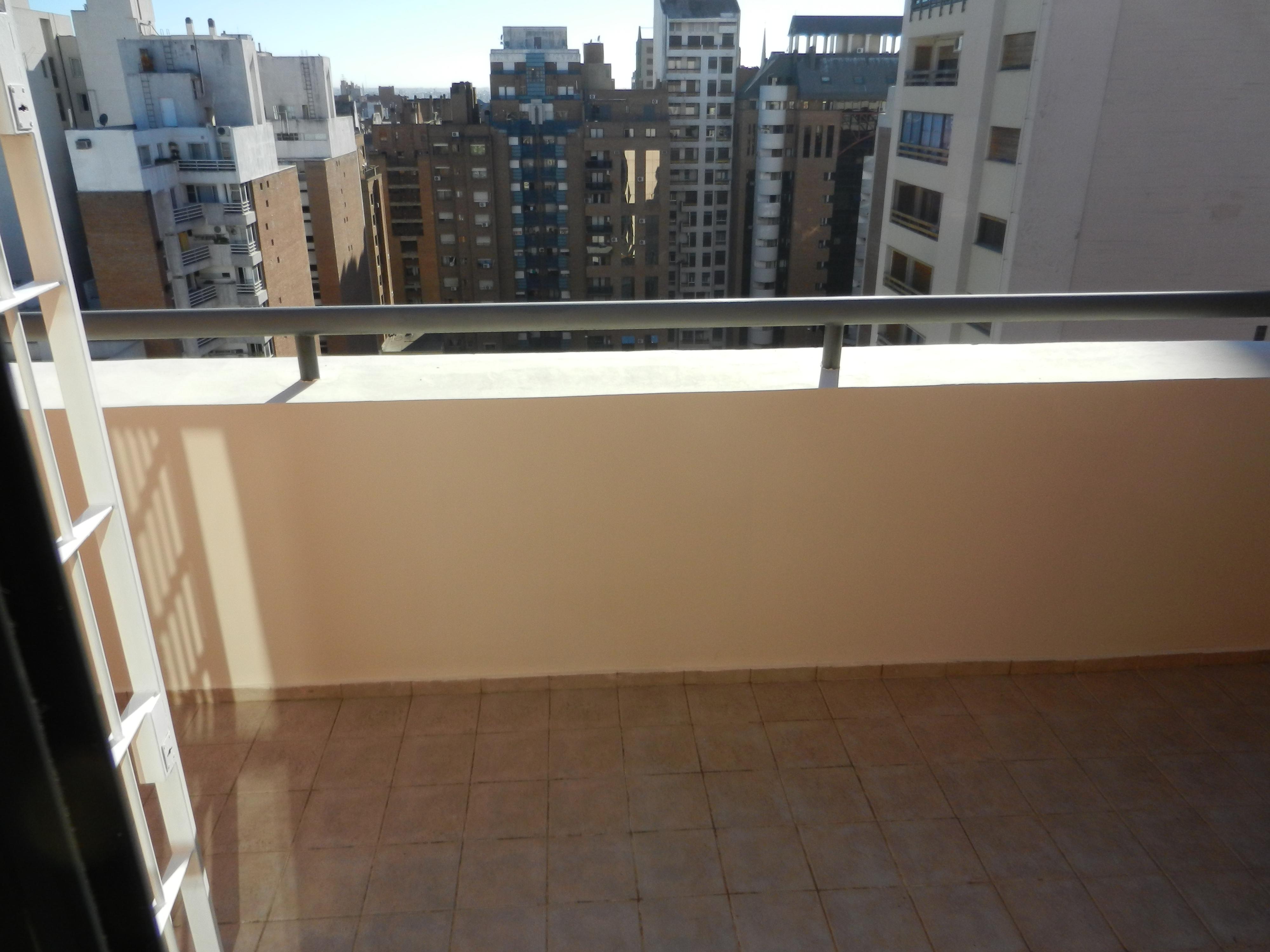 Duplex en Venta Nueva Córdoba 1 dorm 2 balcones