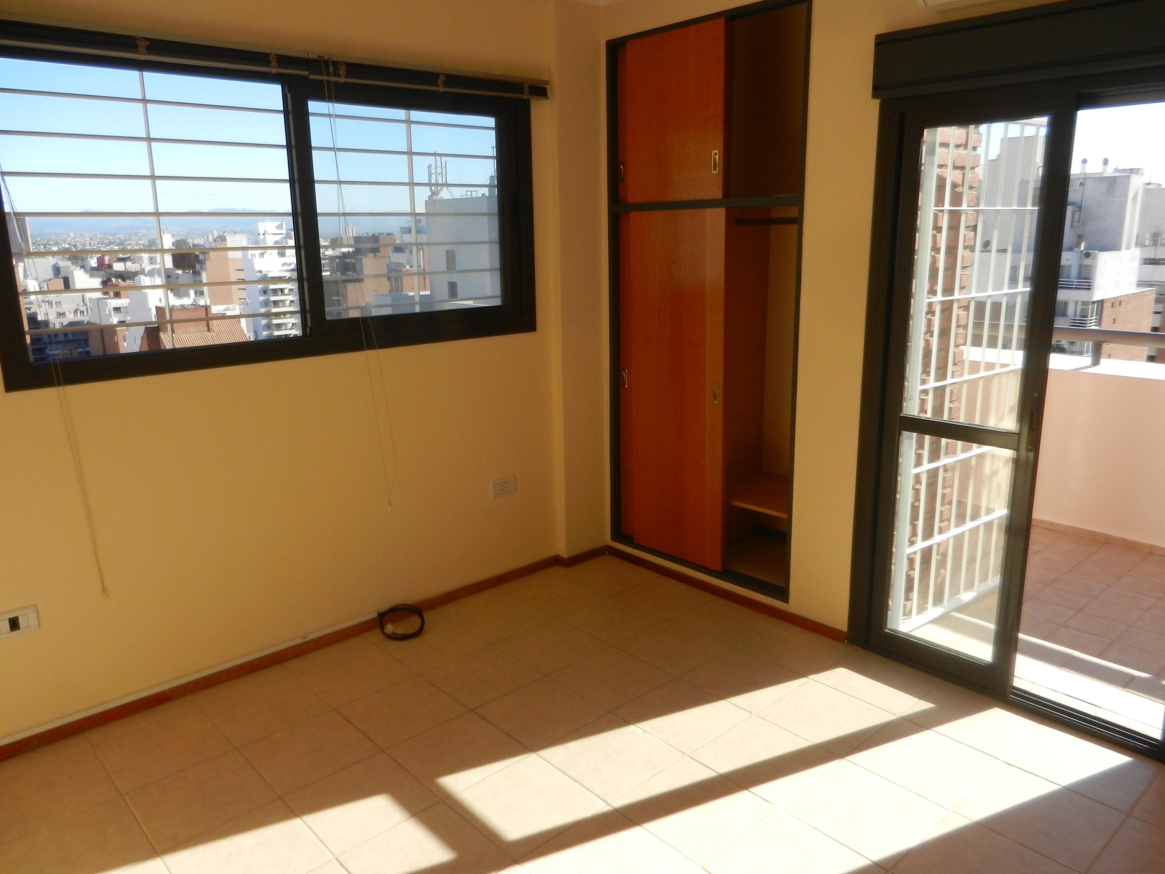 Duplex en Venta Nueva Córdoba 1 dorm 2 balcones
