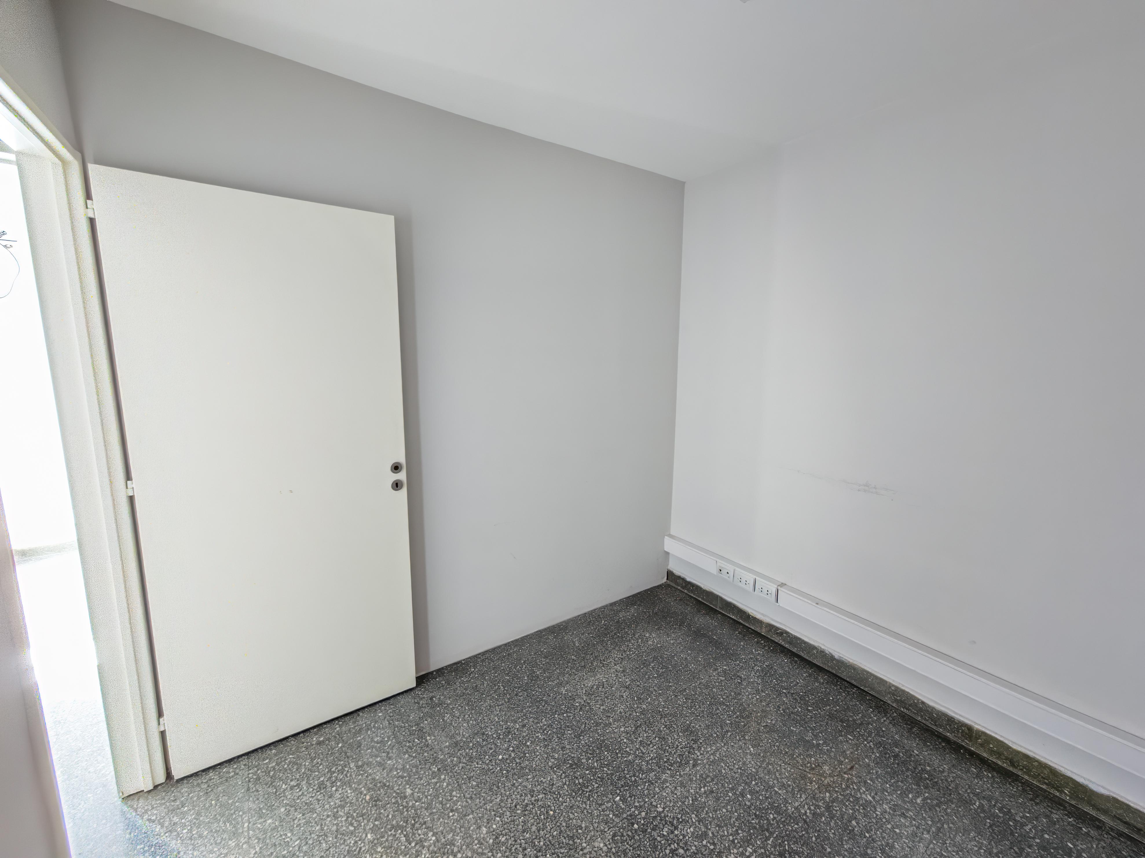 ALQUILER DE OFICINA EN 9 DE JULIO CASI GRAL PAZ