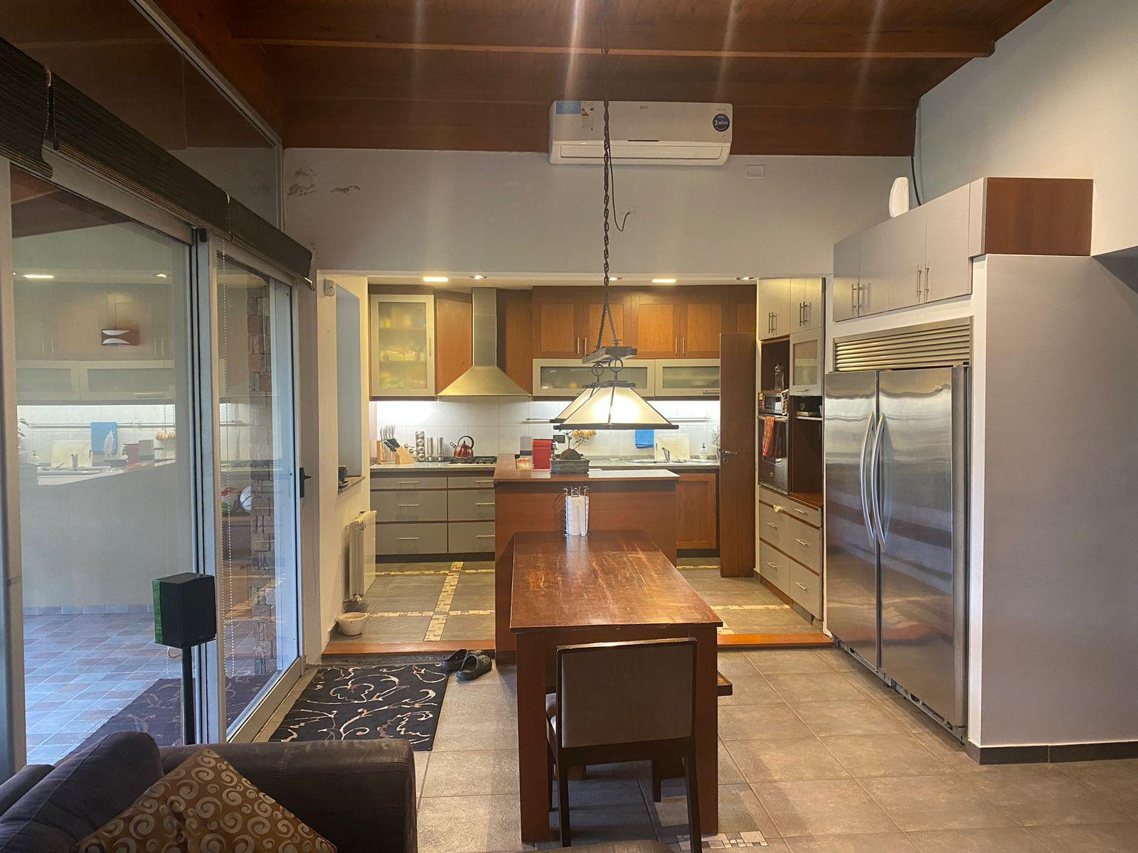 Alquiler permanente casa de 3 dormitorios en Country La Reserva