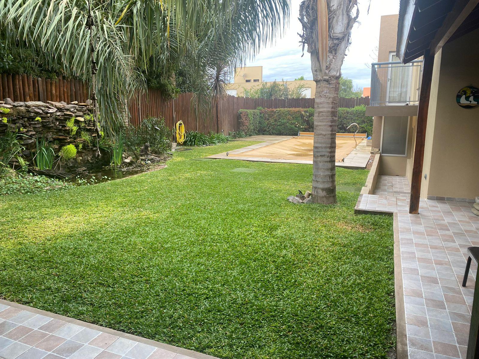 Alquiler permanente casa de 3 dormitorios en Country La Reserva