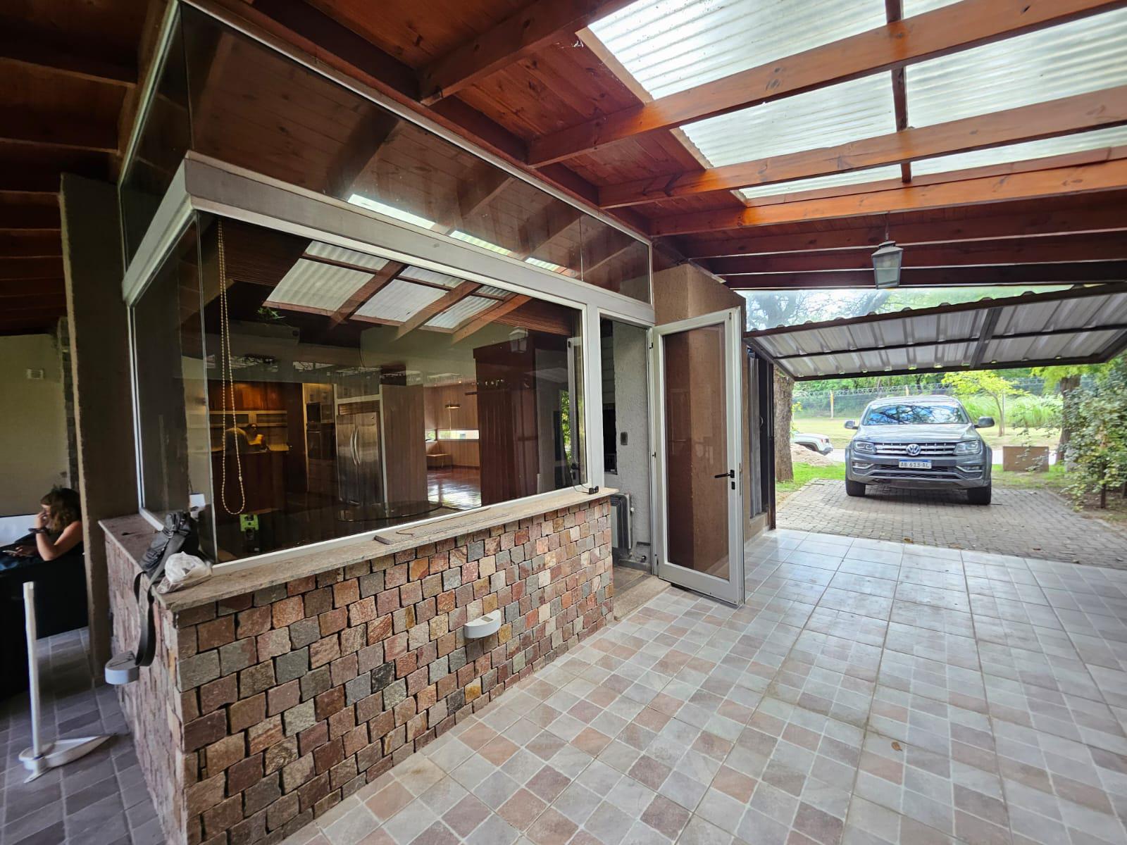 Alquiler permanente casa de 3 dormitorios en Country La Reserva