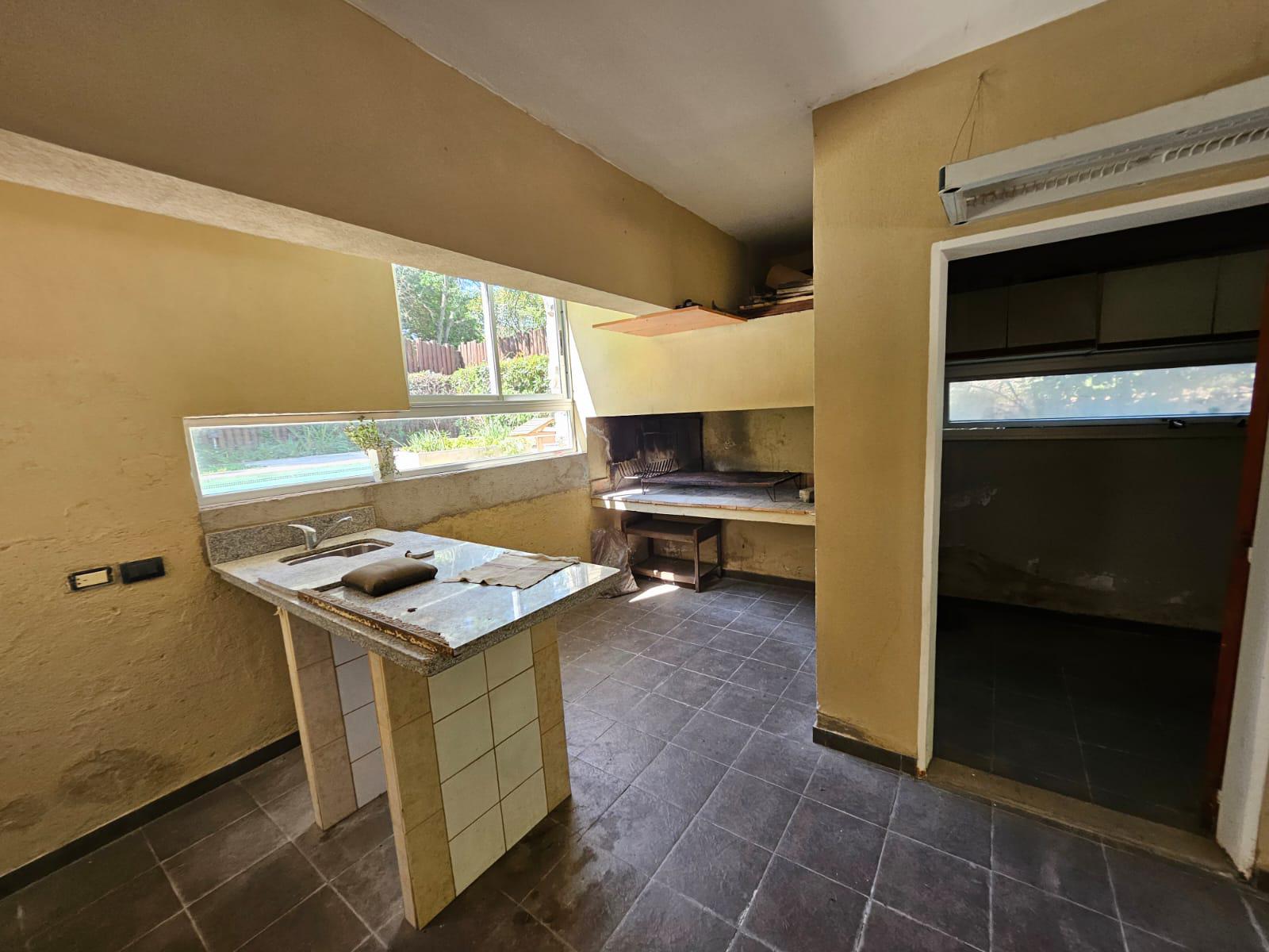 Alquiler permanente casa de 3 dormitorios en Country La Reserva