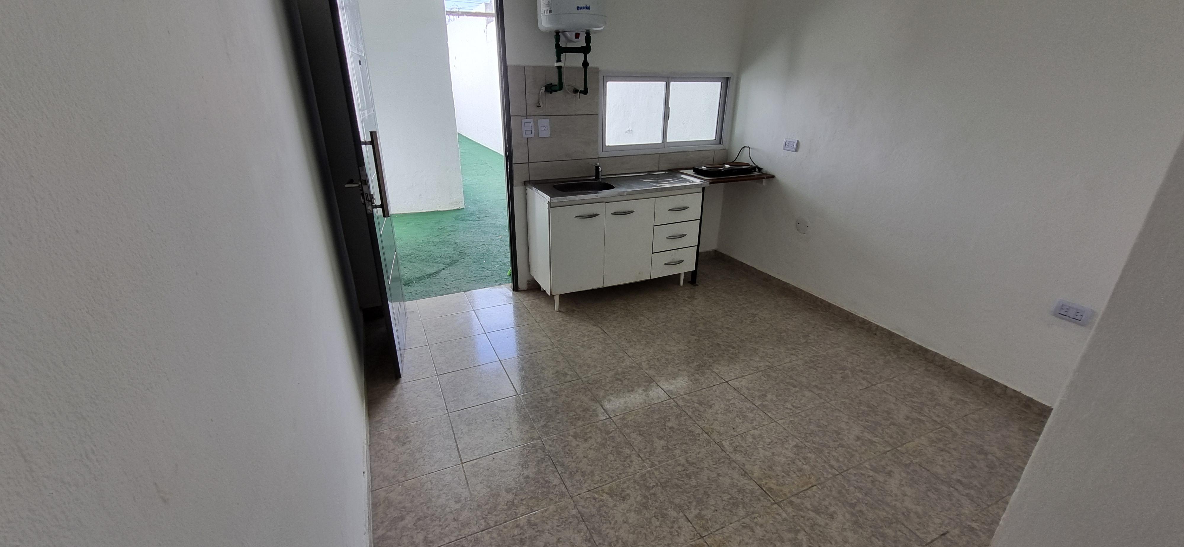 Barrio Providencia Alquiler 1 dor con 2 patios $400000