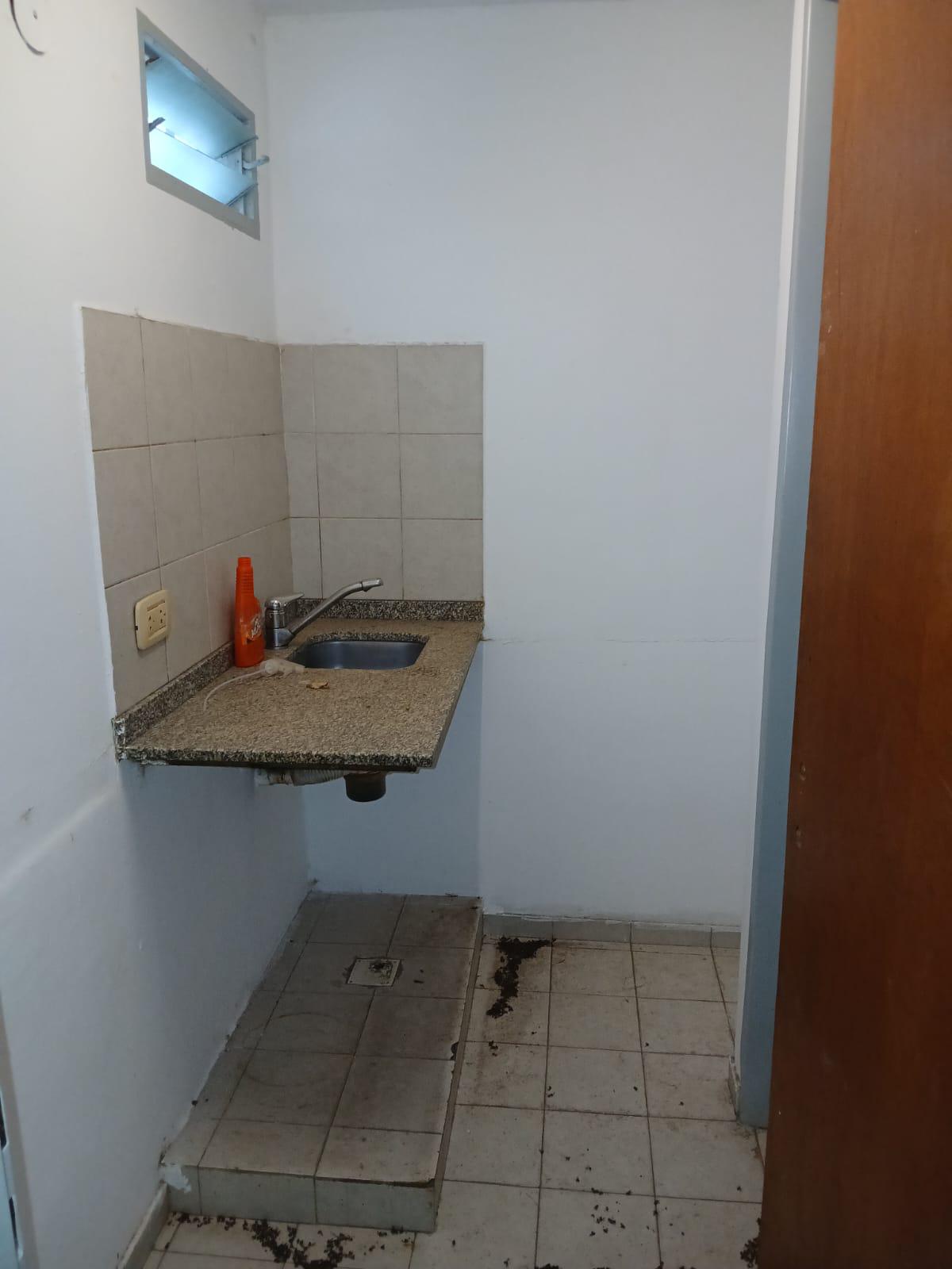 Oficina  depósito B Cerveceros