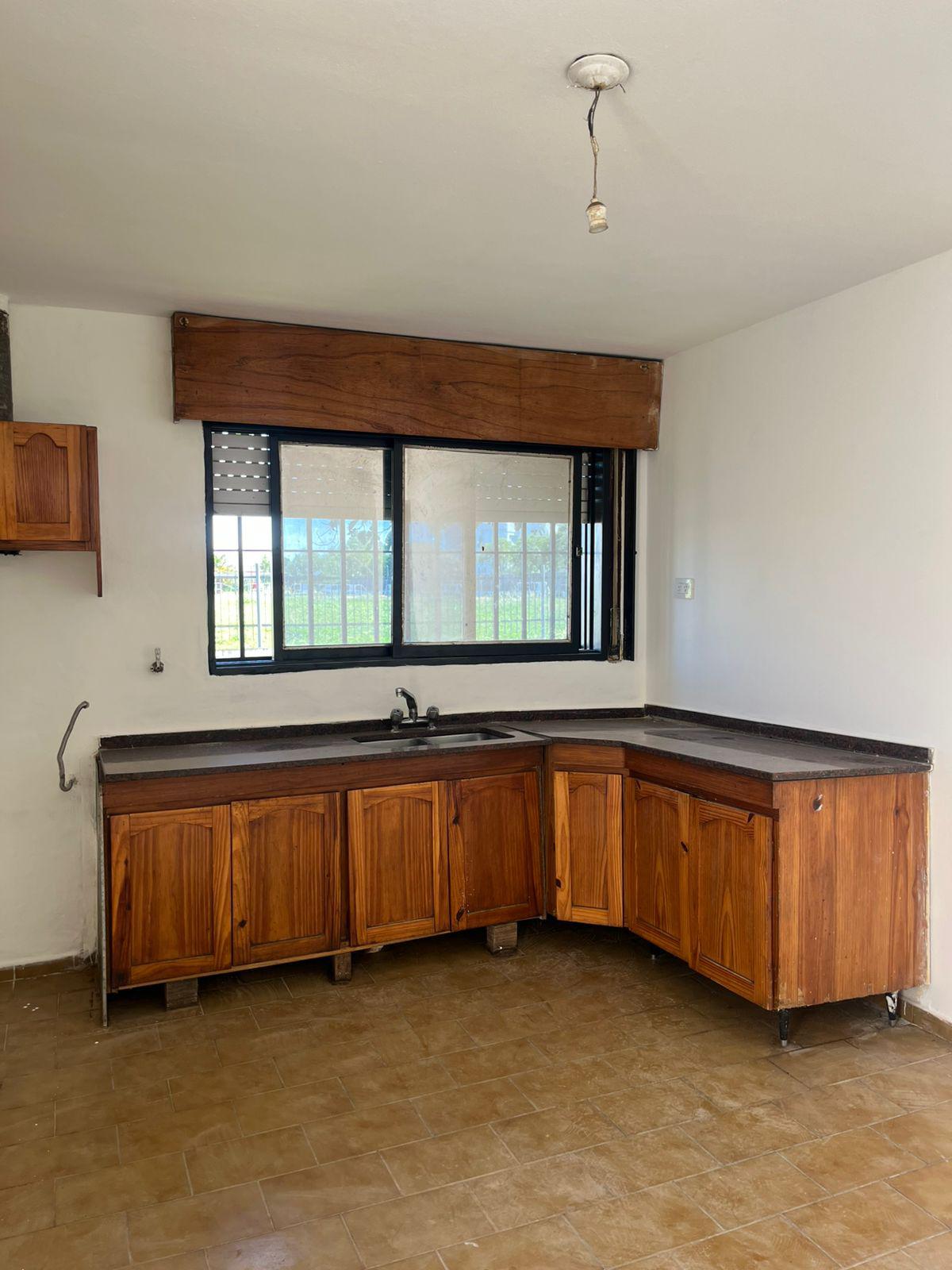 CASA EN VENTA 2 DORM, PATIO GRANDE IMPECABLE B B. MASSE