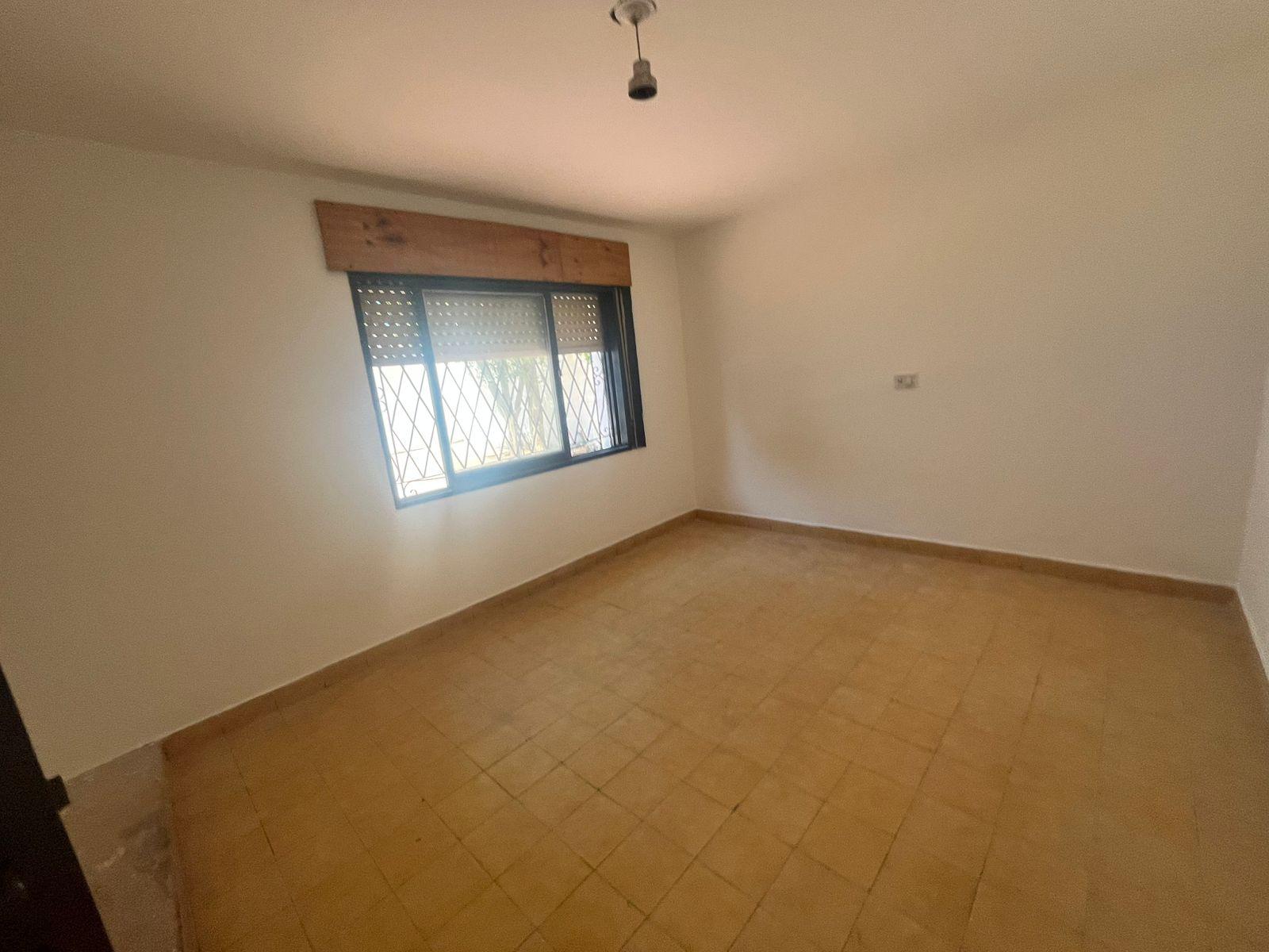 CASA EN VENTA 2 DORM, PATIO GRANDE IMPECABLE B B. MASSE