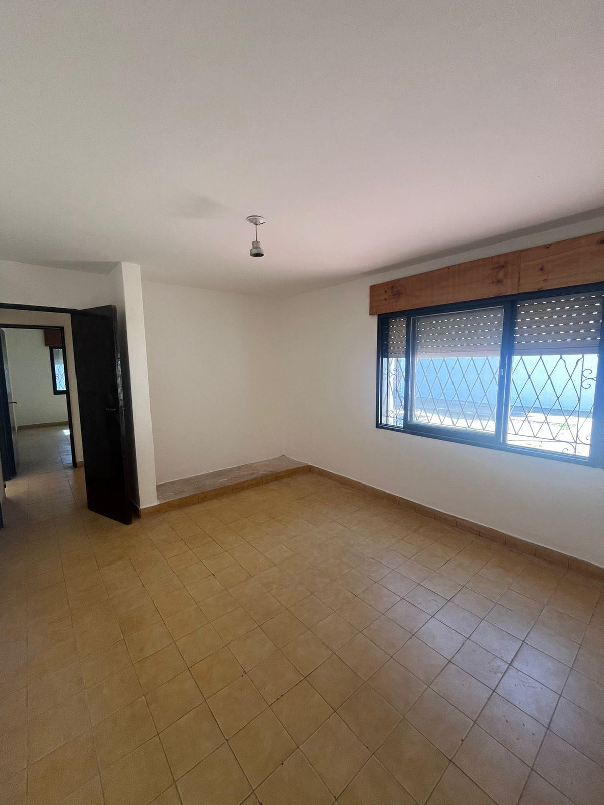 CASA EN VENTA 2 DORM, PATIO GRANDE IMPECABLE B B. MASSE