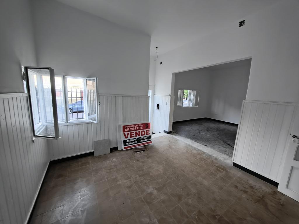 ALQUILAMOS HERMOSA CASA RECICLADA BARRIO SAN VICENTE