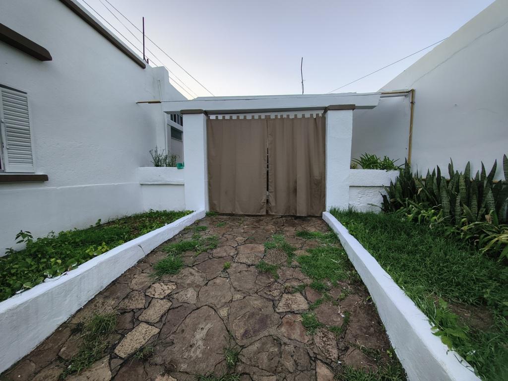 ALQUILAMOS HERMOSA CASA RECICLADA BARRIO SAN VICENTE