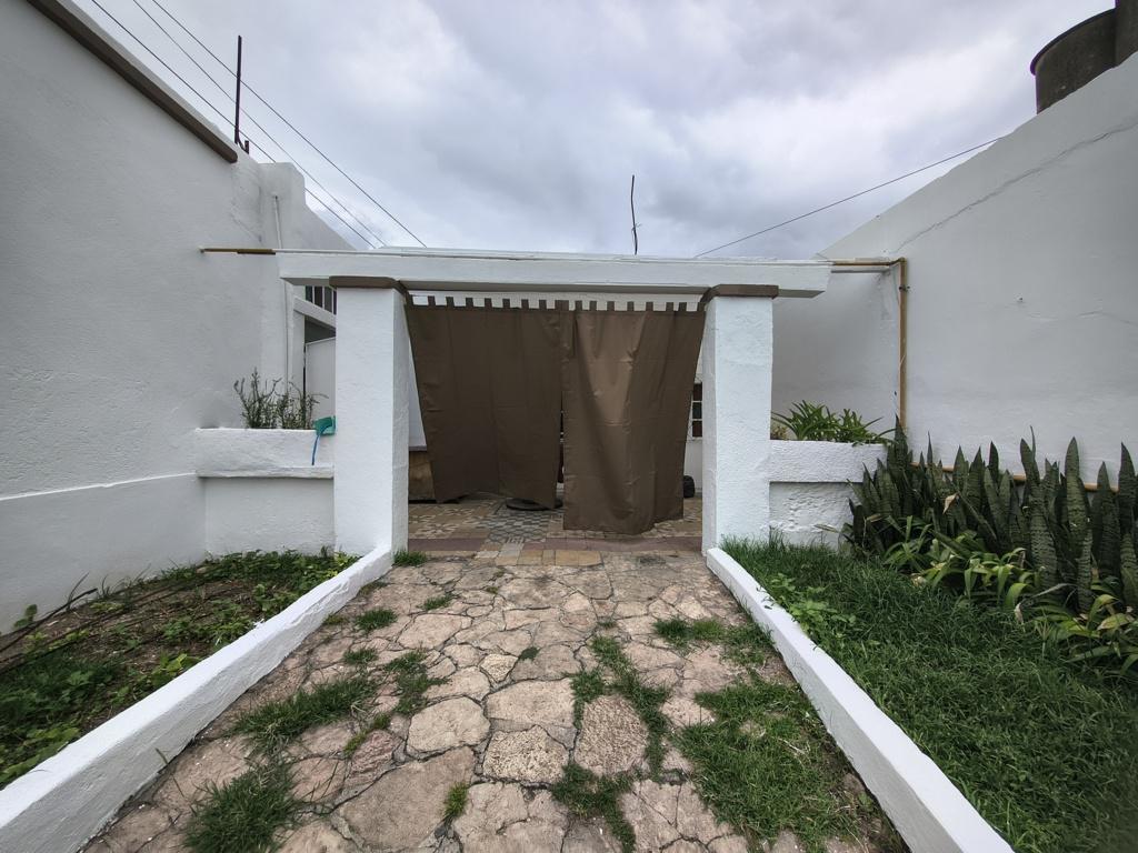 ALQUILAMOS HERMOSA CASA RECICLADA BARRIO SAN VICENTE