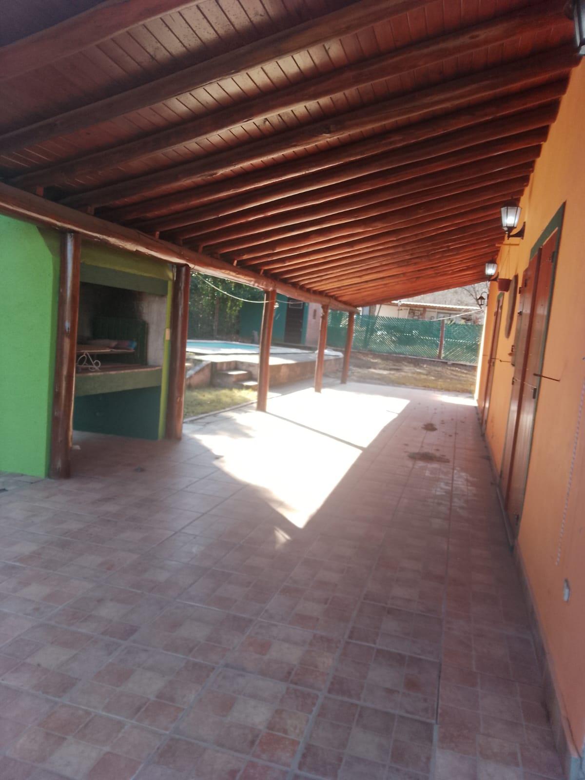 CHEMES INVERSIONES VENDE CASA EN VILLA GIARDINO