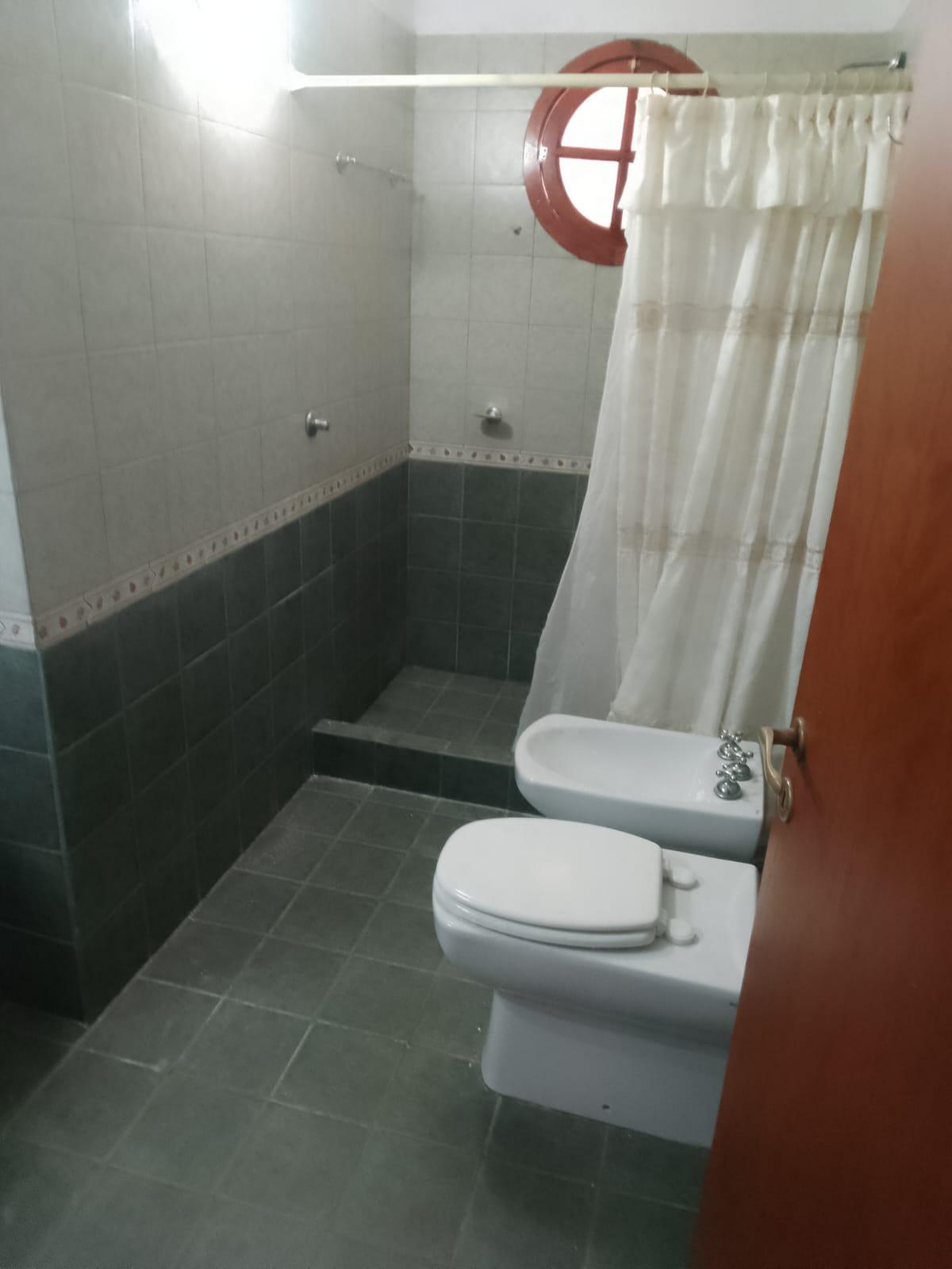 CHEMES INVERSIONES VENDE CASA EN VILLA GIARDINO