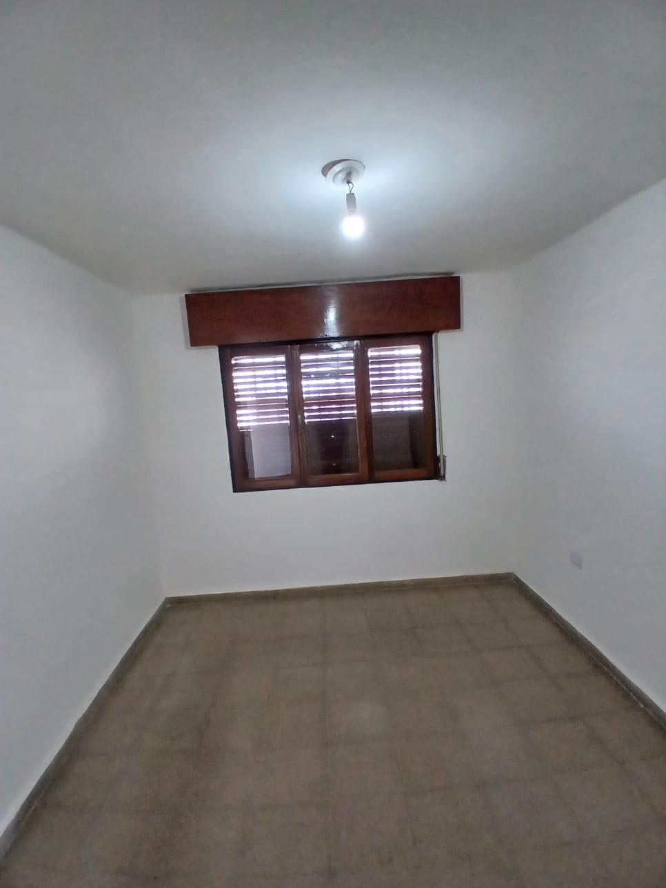 VENDO CASA DE 2 PLANTAS CON ESCRITURA EN BALBERDI