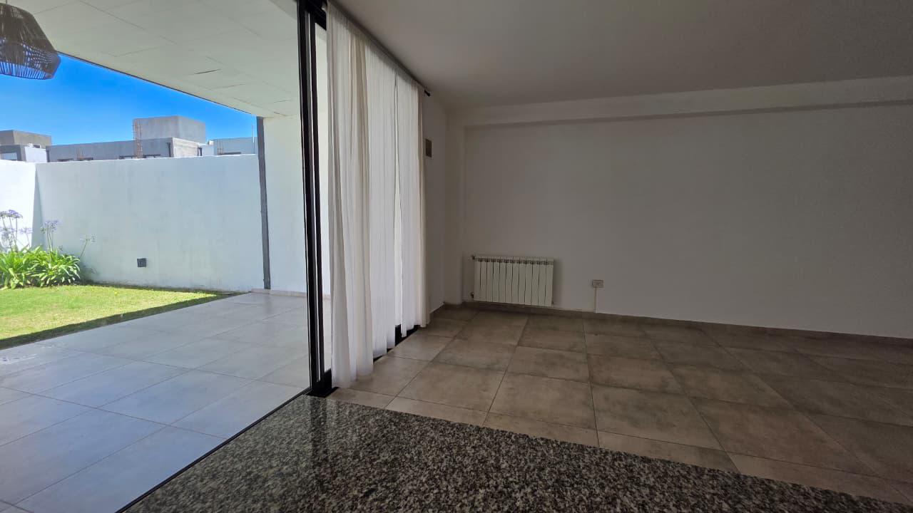 ALQUILO Dúplex en Claros del Bosque - 3 dormitorios