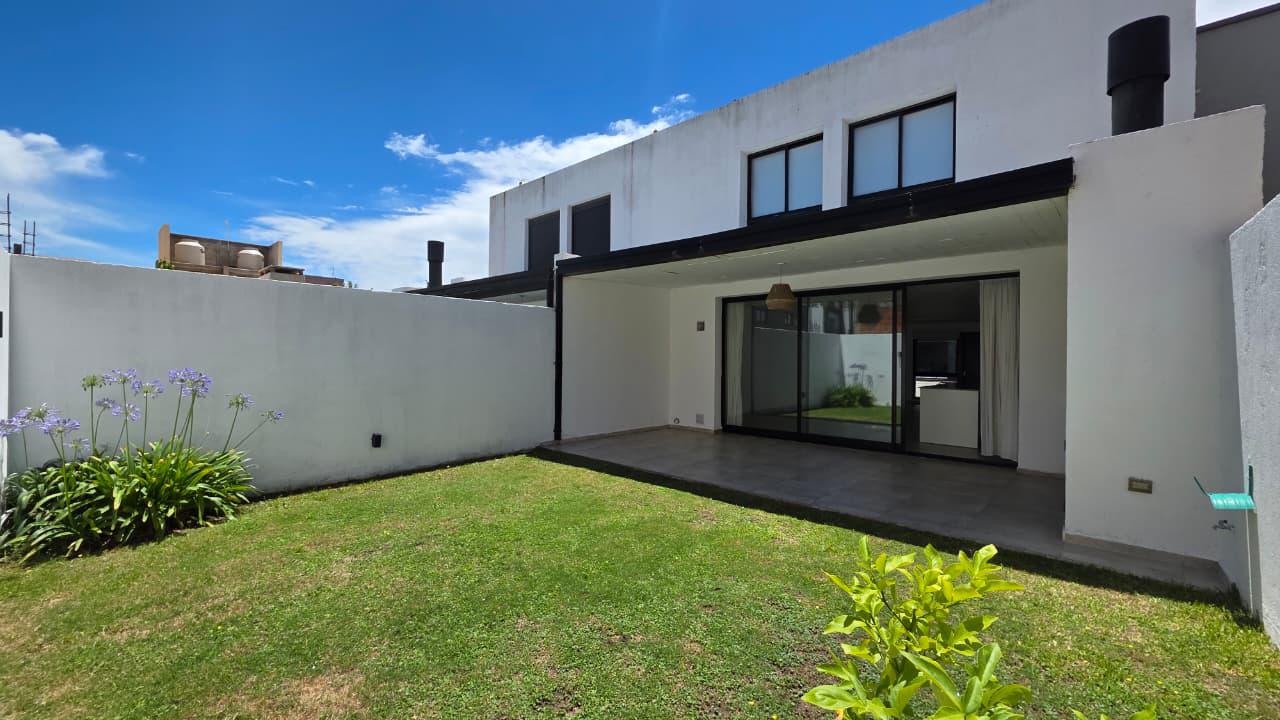 ALQUILO Dúplex en Claros del Bosque - 3 dormitorios