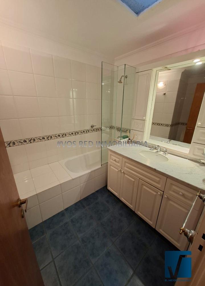 URCA - CASA 4 DORM  DEPTO 2 DORM