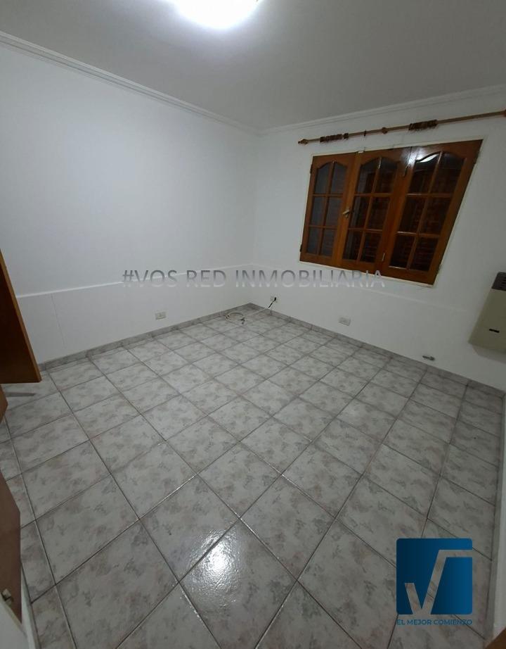 URCA - CASA 4 DORM  DEPTO 2 DORM