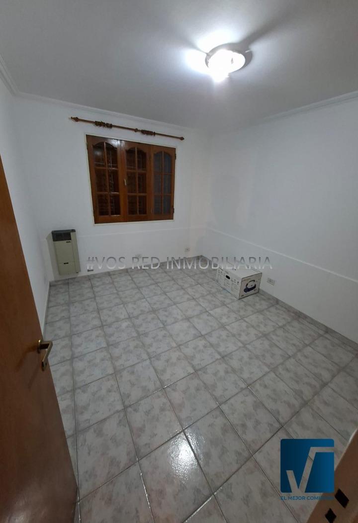 URCA - CASA 4 DORM  DEPTO 2 DORM