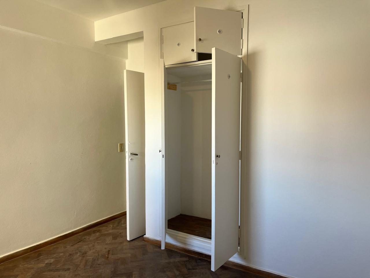 Departamento en alquiler  3 dormitorios  Arturo Orgaz a metros de Av. Colón