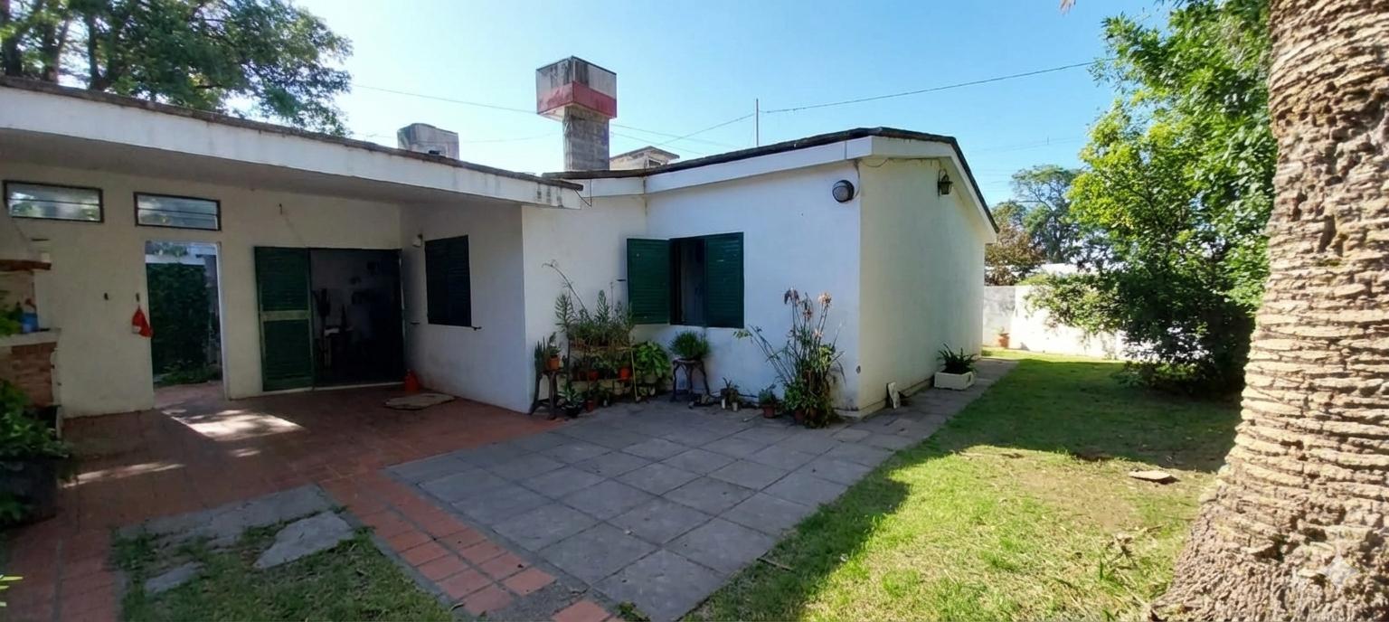 OPORTUNIDAD RETASADA  CASA 4 DORMITORIOS  DOBLE COCHERA  B BRIG. SAN MARTÍN