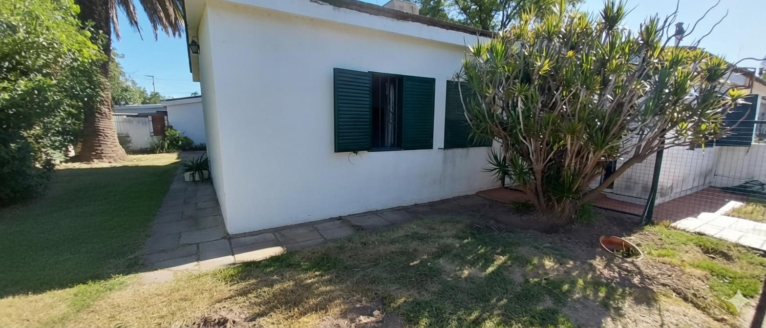 OPORTUNIDAD RETASADA  CASA 4 DORMITORIOS  DOBLE COCHERA  B BRIG. SAN MARTÍN