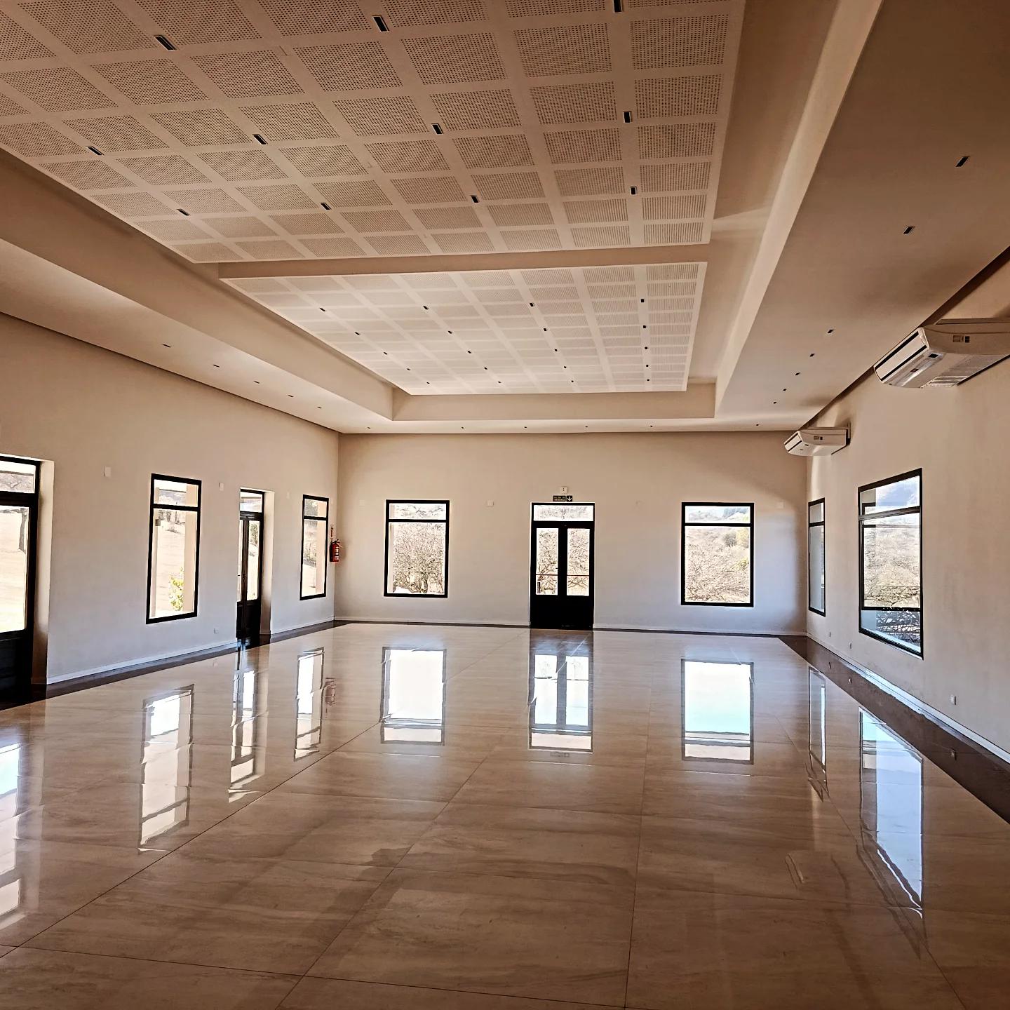 VENTA SALON LA IRENE 600M2 2.5HA PARQUIZADAS VILLA GRAL BELGRANO