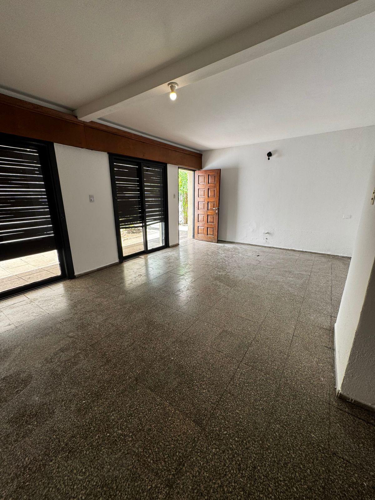 ALQUILA CASA INTERNA 3 DORM PATIO SOLO VIVIENDA- NUEVA CORDOBA
