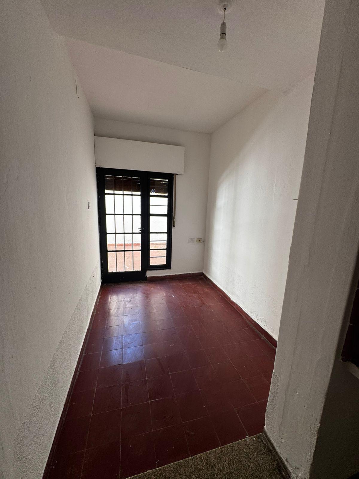 ALQUILA CASA INTERNA 3 DORM PATIO SOLO VIVIENDA- NUEVA CORDOBA