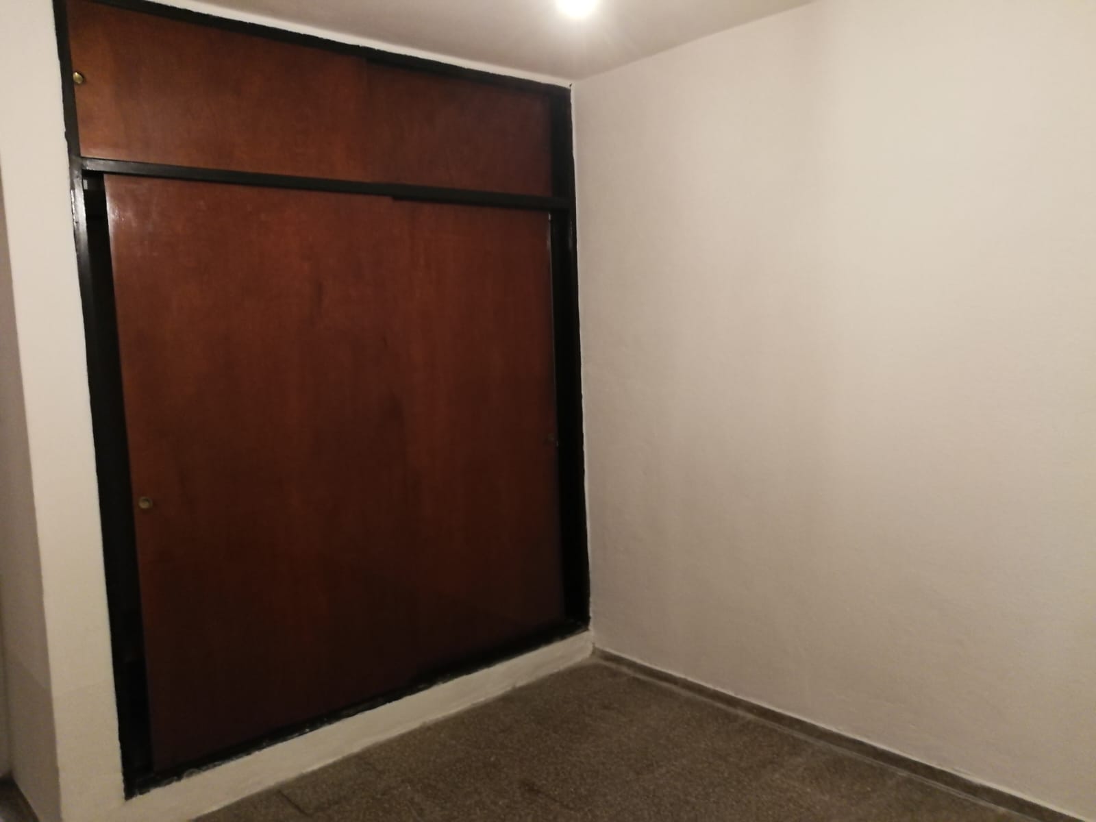 ALQUILA CASA INTERNA 3 DORM PATIO SOLO VIVIENDA- NUEVA CORDOBA