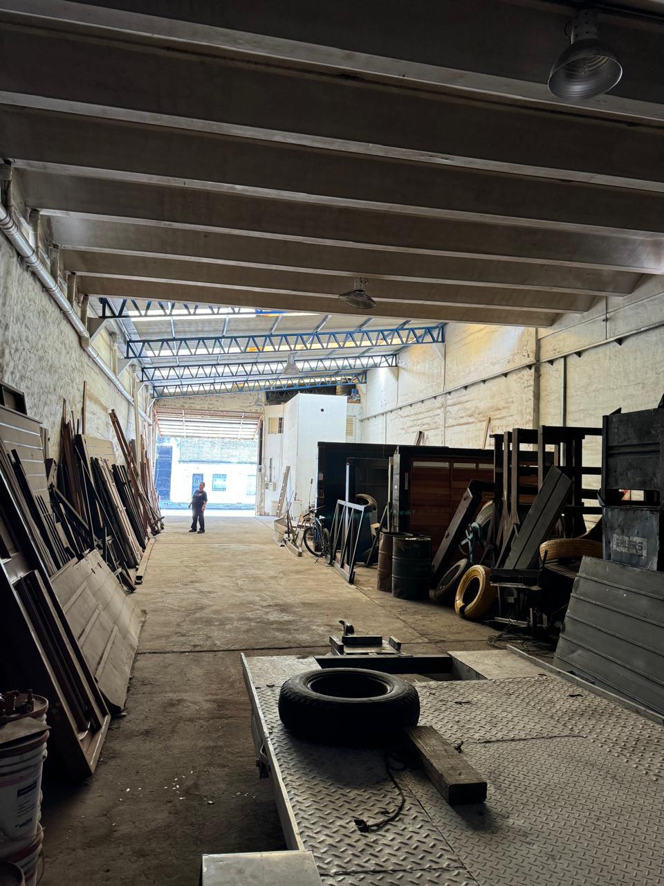 Alquiler Galpon - Villa Azalais