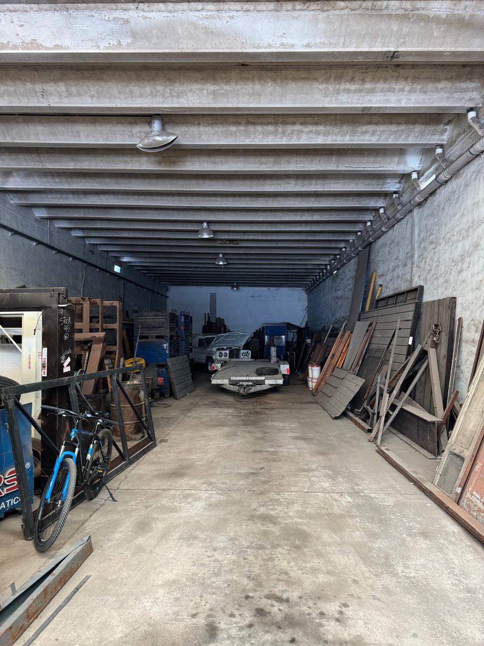 Alquiler Galpon - Villa Azalais