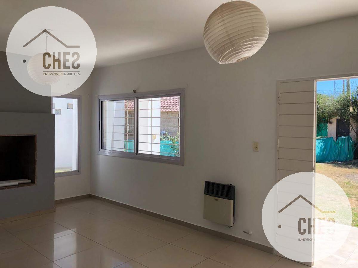 Oportunidad -Casa 3 dorm Villa Allende Parque - Apto Credito