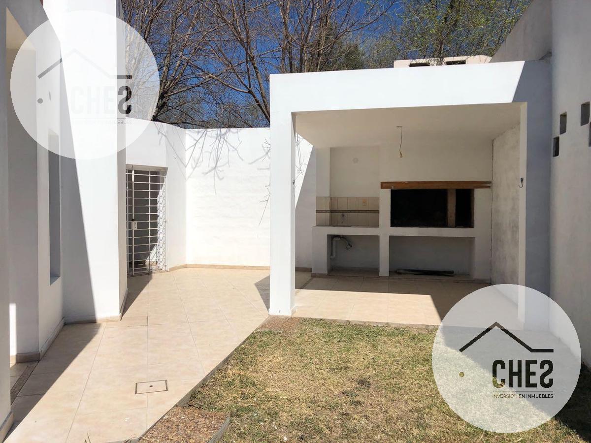 Oportunidad -Casa 3 dorm Villa Allende Parque - Apto Credito