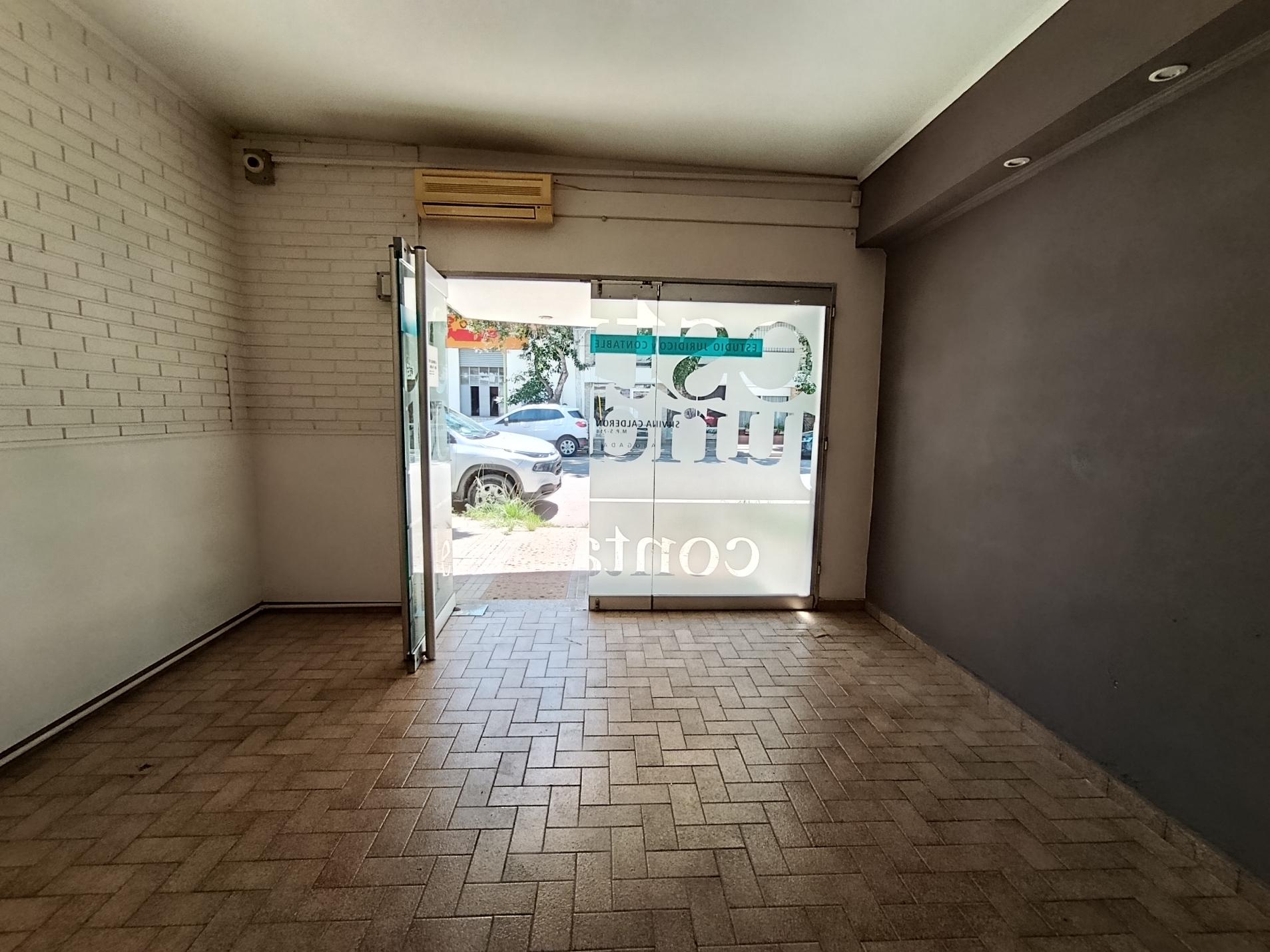 Pleno Centro  Alquiler Comercial Visible y Estratégico