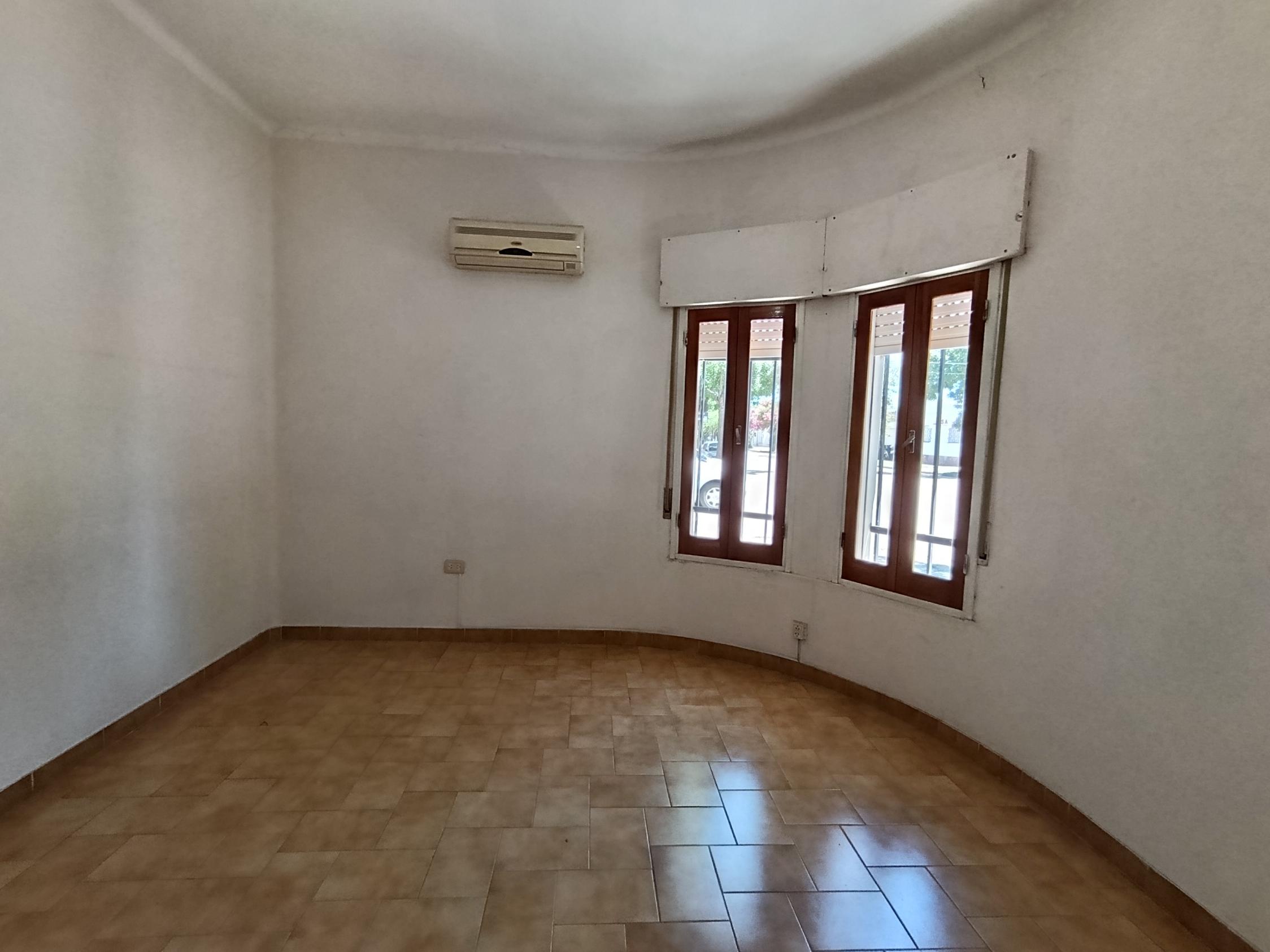 Pleno Centro  Alquiler Comercial Visible y Estratégico