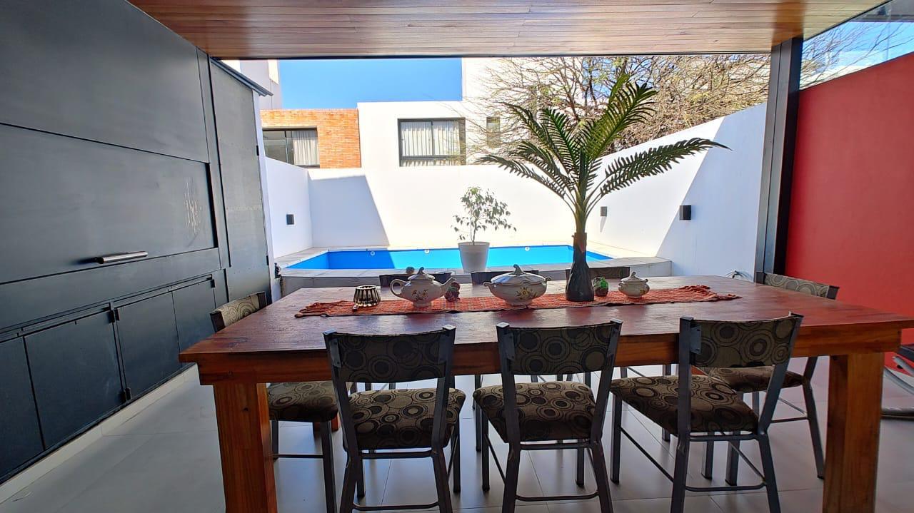 Duplex en Alquiler - 3 Dormitorios - Miradores de Manantiales