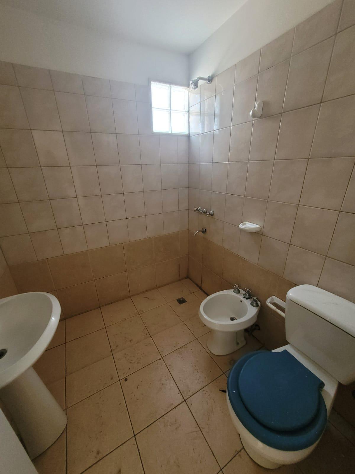 ALQ- ALTO ALBERDI- ZIPOLI 120 1 DORMITORIO- 1 PISO POR ESC. EXP ECOÓM.