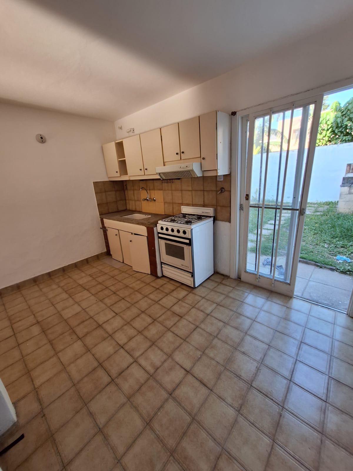 ALQ. DUPLEX- ACAPULCO 4242 B PARQUE HORIZONTE- 2 DORMITORIOS- PATIO- ASADOR