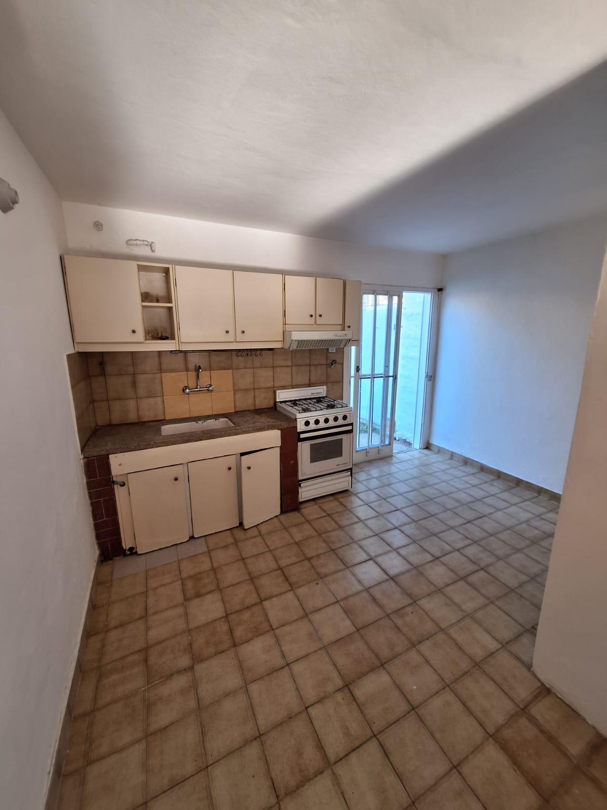 ALQ. DUPLEX- ACAPULCO 4242 B PARQUE HORIZONTE- 2 DORMITORIOS- PATIO- ASADOR