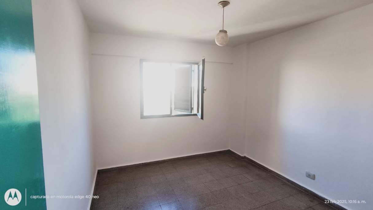 ALBERDI: 27 DE ABRIL 1700 2 DORMITORIOS  C BALCON