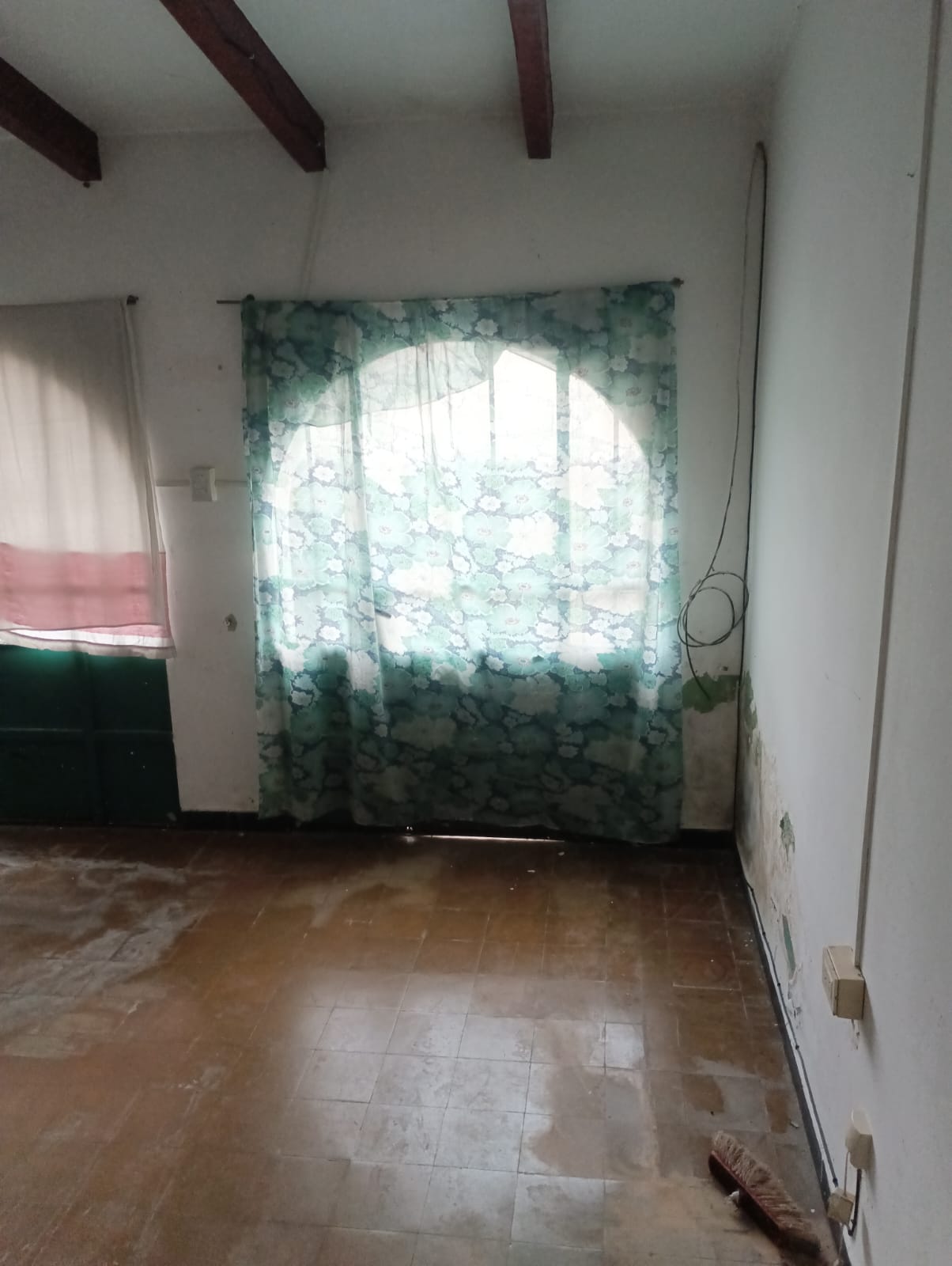 VENDO casa a reciclar en en Centro de VILLA CARLOS PAZ