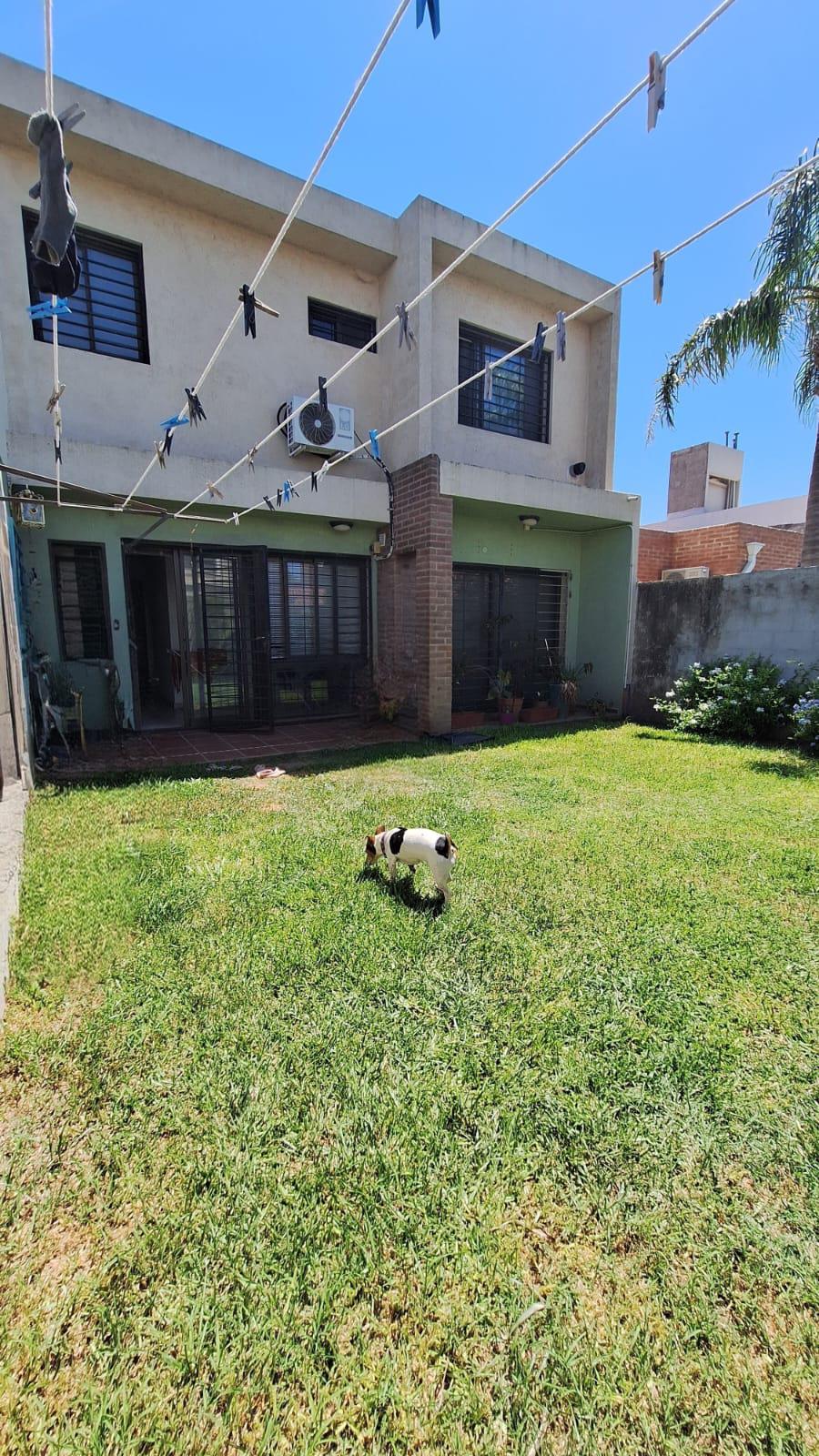 ALQUILER Casa 1 Dormitorio Escritorio Nuevo Poeta Lugones