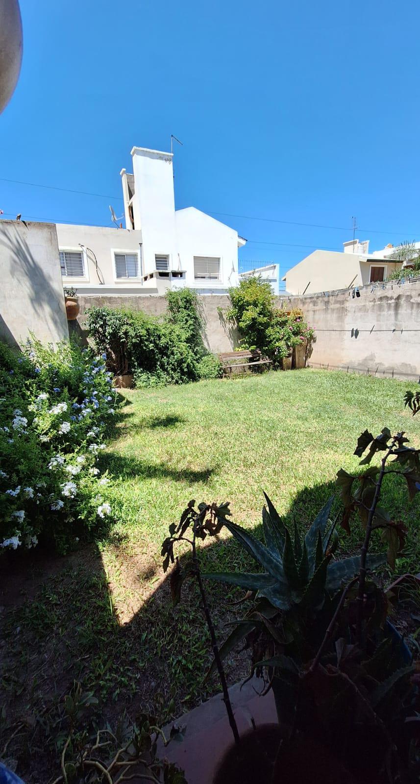 ALQUILER Casa 1 Dormitorio Escritorio Nuevo Poeta Lugones