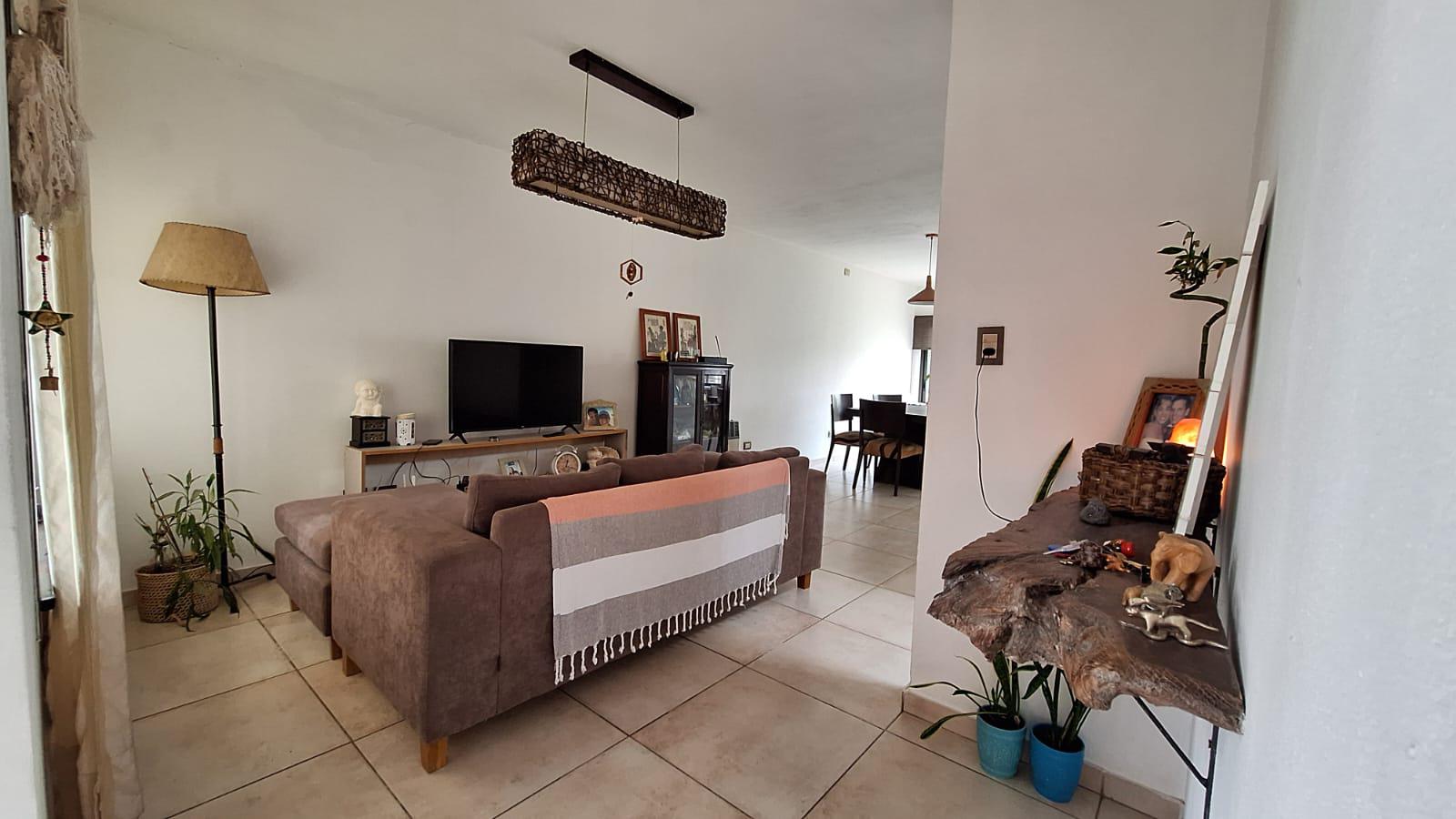 ALQUILER Casa 1 Dormitorio Escritorio Nuevo Poeta Lugones