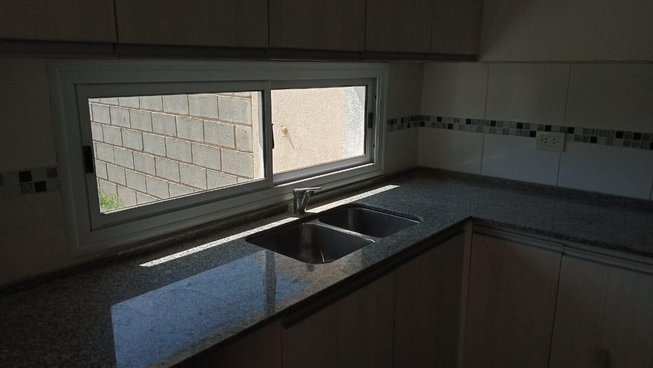 Alquilo Duplex Valle Cercano 3 Dormitorios