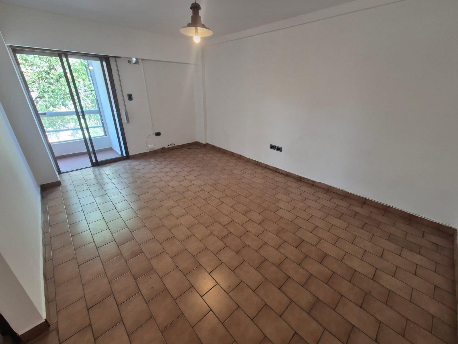 Departamento en ALQUILER - Catamarca 1341,1A, General Paz- 2 dormitorios con balcón!